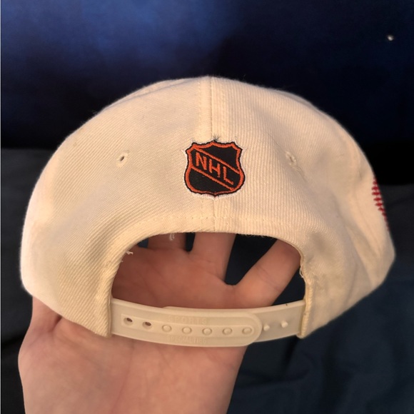 Vintage Sports Specialties Detroit Red Wings SnapBack - Picture 2 of 6